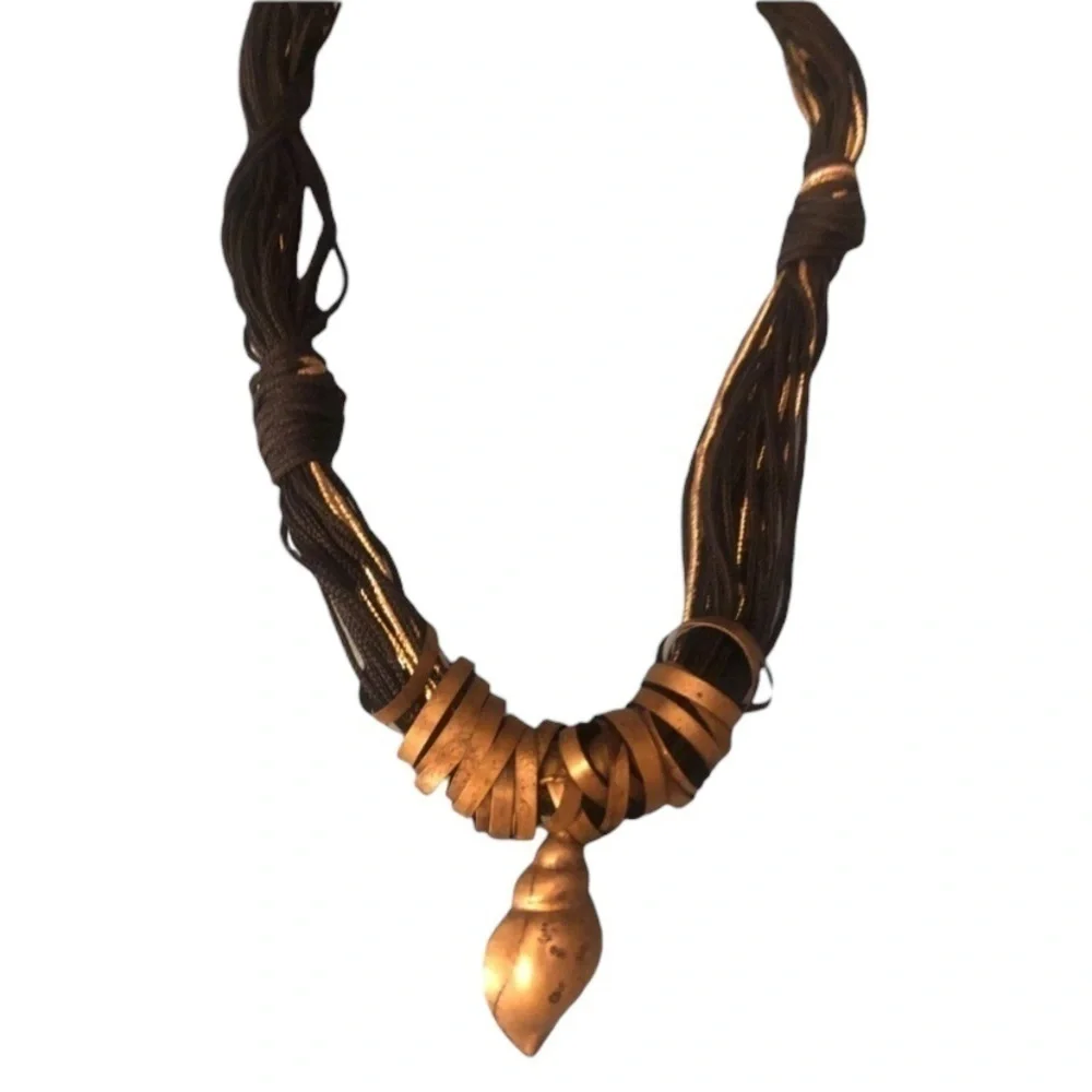 Vintage 70s 80s brass shell necklace Whimsigoth Sea witch Coastal Boho